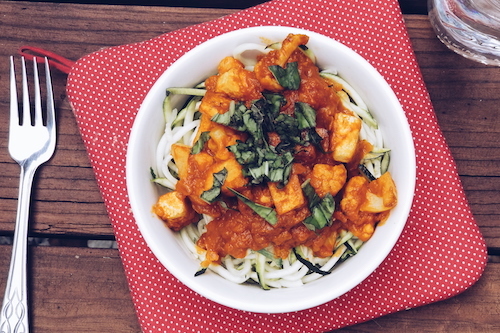 Zucchini noodle curry bowl with tofu