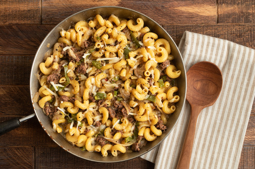 Philly cheesesteak pasta skillet