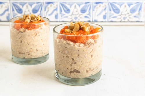 Vegan carrot cake overnight oats
