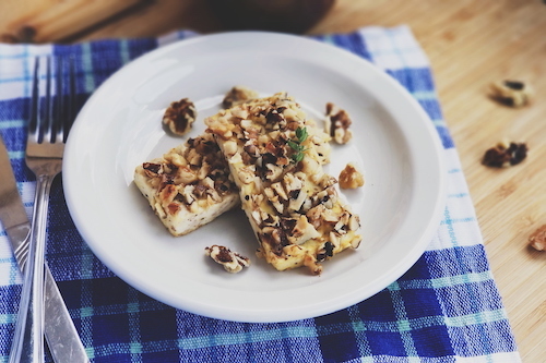 Walnut crusted tofu (vegan)