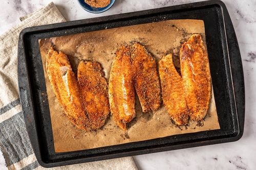 Tilápia com crosta de especiarias