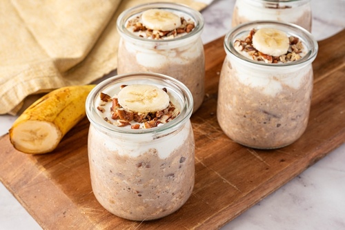 Protein-Overnight-Oats im Bananenbrot-Stil