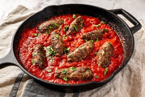 Griechische Fleischbällchen in Tomatensauce
