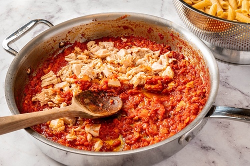 Würzige Thunfisch-Pasta