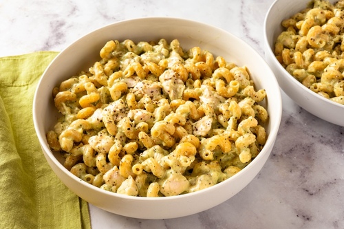 Creamy pesto chicken pasta